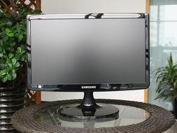 LED 500萬(wan) 1 三星(xing)18.5寸(cun)液(ye)晶(jing)特(te)價730元(yuan)