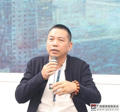 廣(guang)西(xi)建(jian)築(zhu)裝(zhuang)飾協(xie)會(hui)指導舉辦的首屆廣(guang)西設(she)計(ji)周盛(sheng)大(da)開(kai)幕(mu)