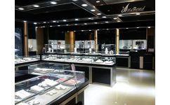 展櫃設計(ji) 制作(zuo) 安裝(zhuang)報價 沈(shen)陽道(dao)具(ju)安裝(zhuang) 廣州市易(yi)格裝(zhuang)飾工程沈(shen)陽分公(gong)司(si)